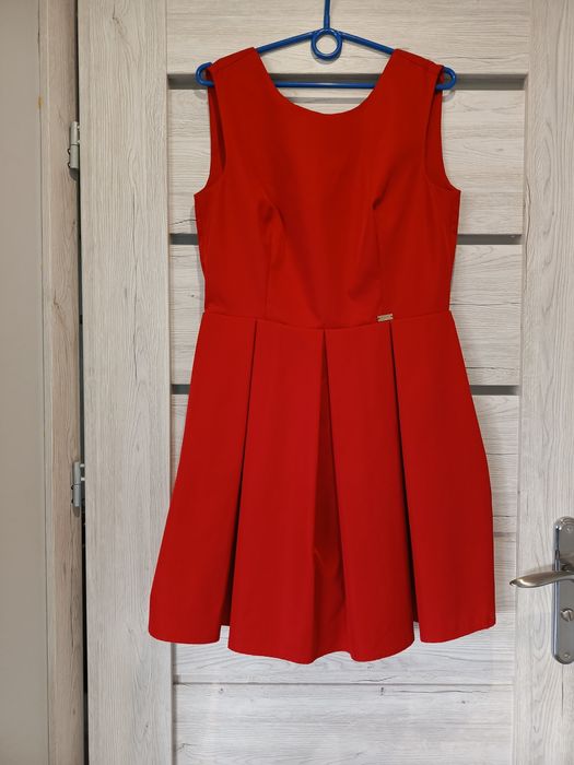 Czerwona sukienka 40+gratis