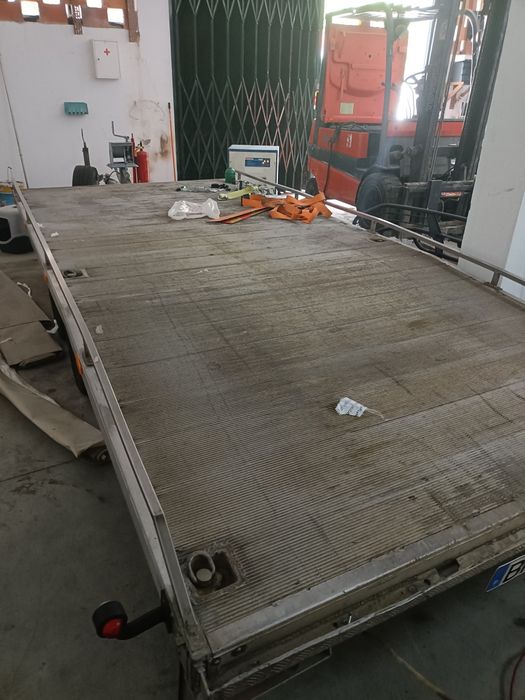 Atrelado de automóveis em alumínio