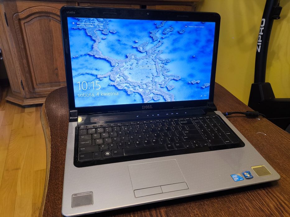 Laptop  Dell studio 1745 17 cali