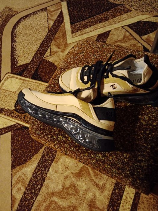 Продам кросівки Channel 40рр