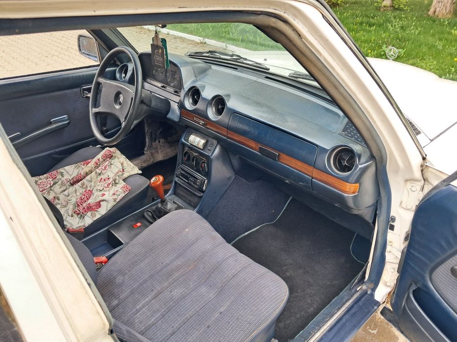 Продам Mersedes W123 200 дизель