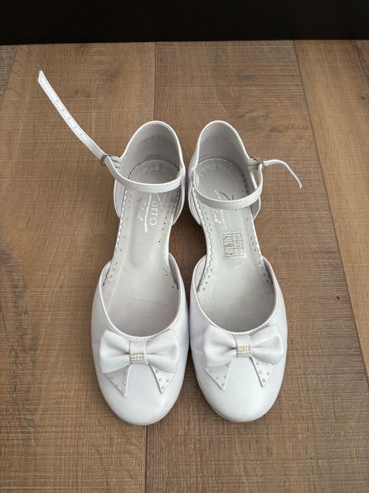 Buty komunijne dla dziewczynki rozmiar 36