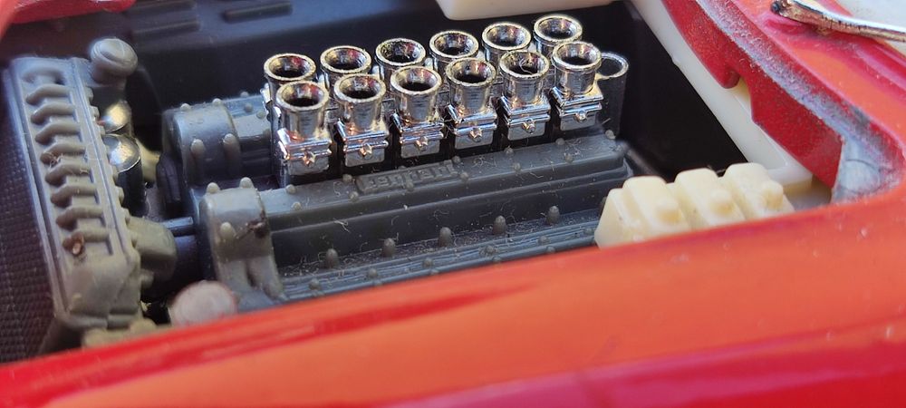 Rara Ferrari Ferrero Rocher edition