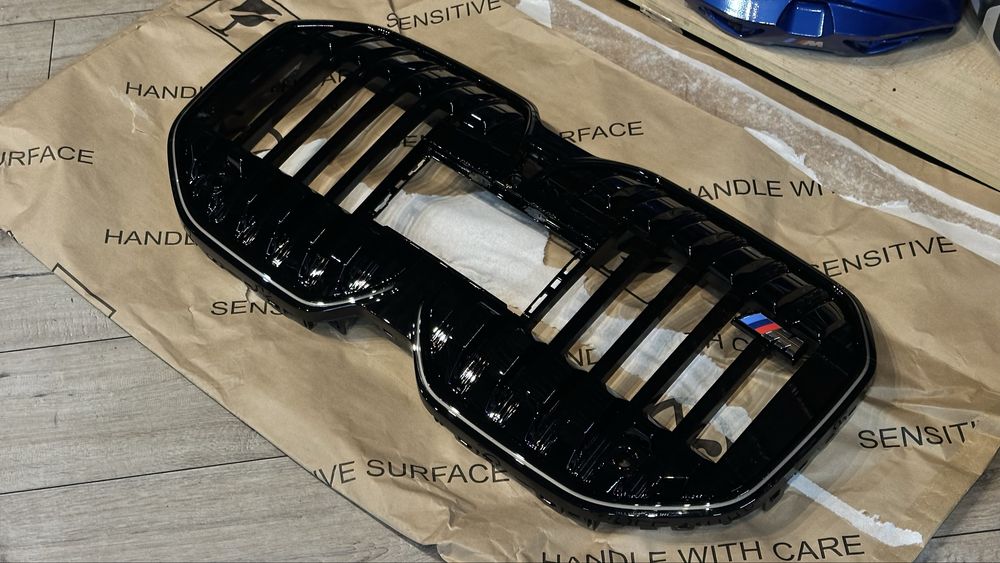 Решітка bmw g70 i7 iconic glow bmw i7 грати з підсвіткою