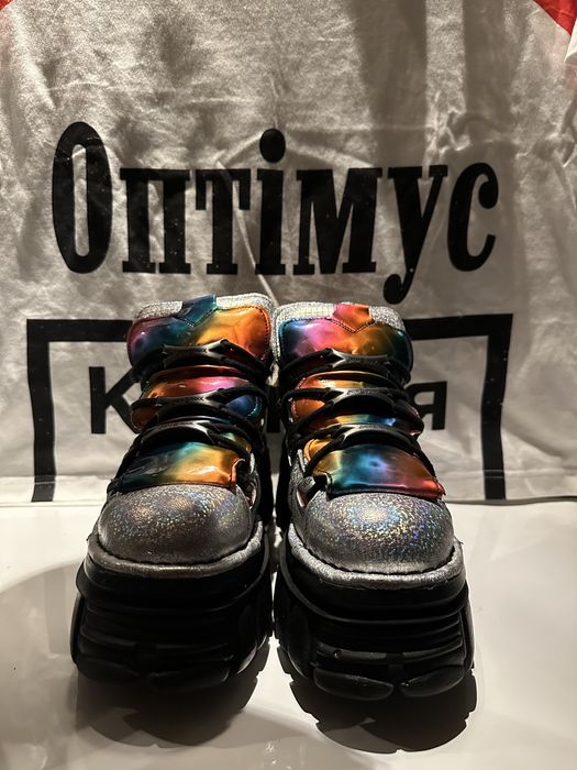 New rock взуття низьке різнокольорове