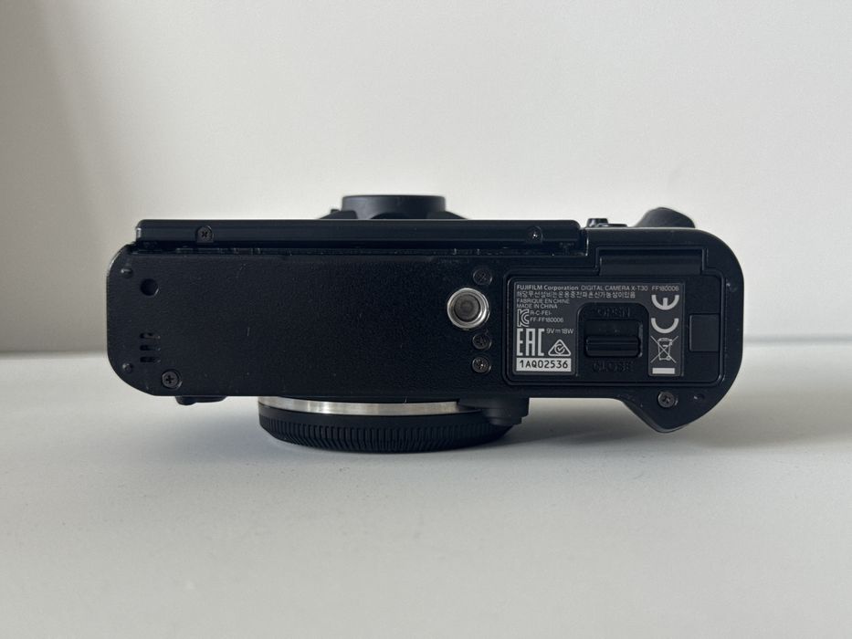Fujifilm X-T30 + grip + 2 baterie