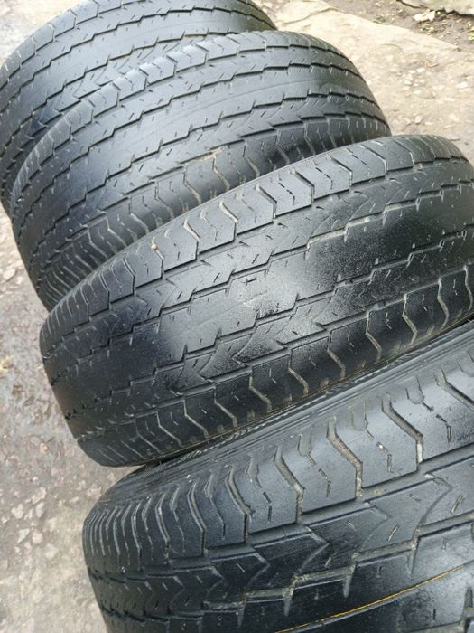 Продам б.у шины 215х70х15 с внедорожника