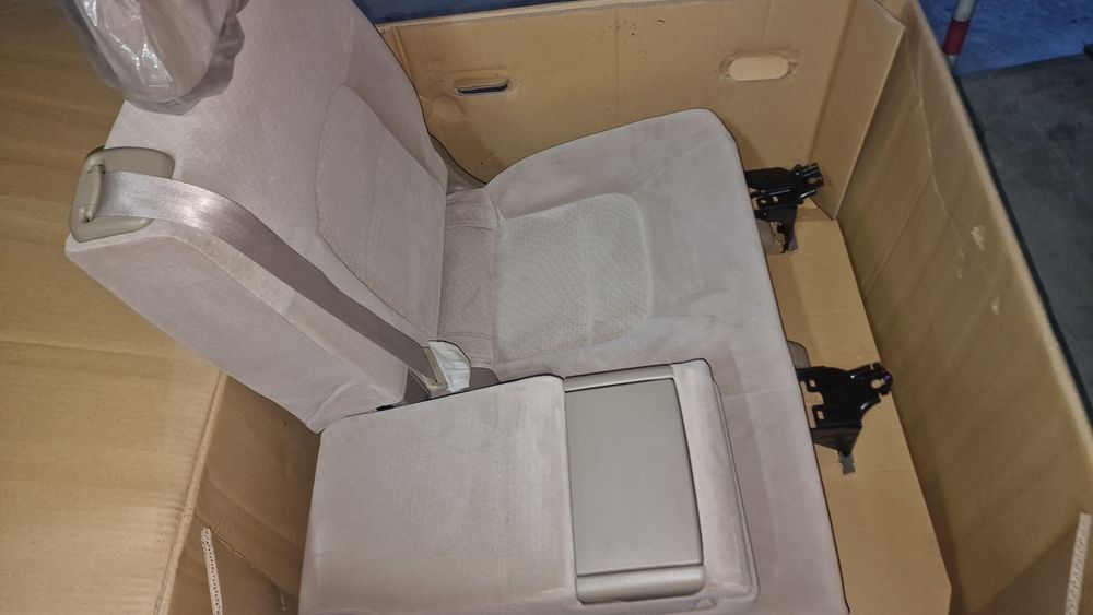 Bancos traseiro de toyota land Cruise  acentos