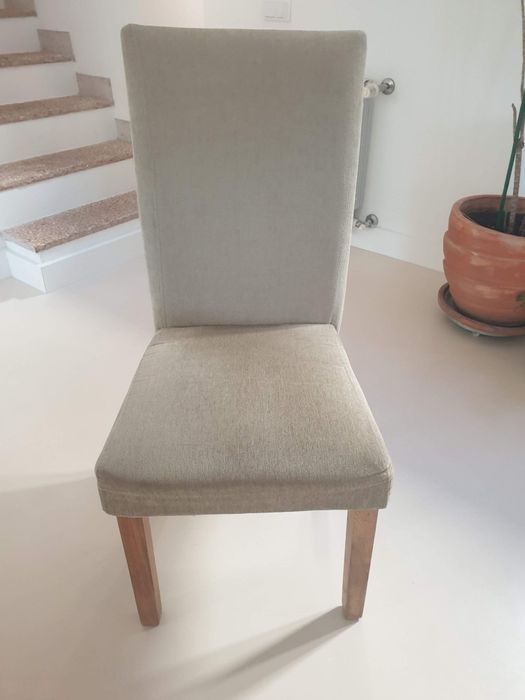 Cadeiras em tecido