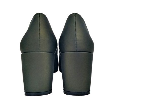 Buty La Mome na słupku , oliwkowa satyna r.39