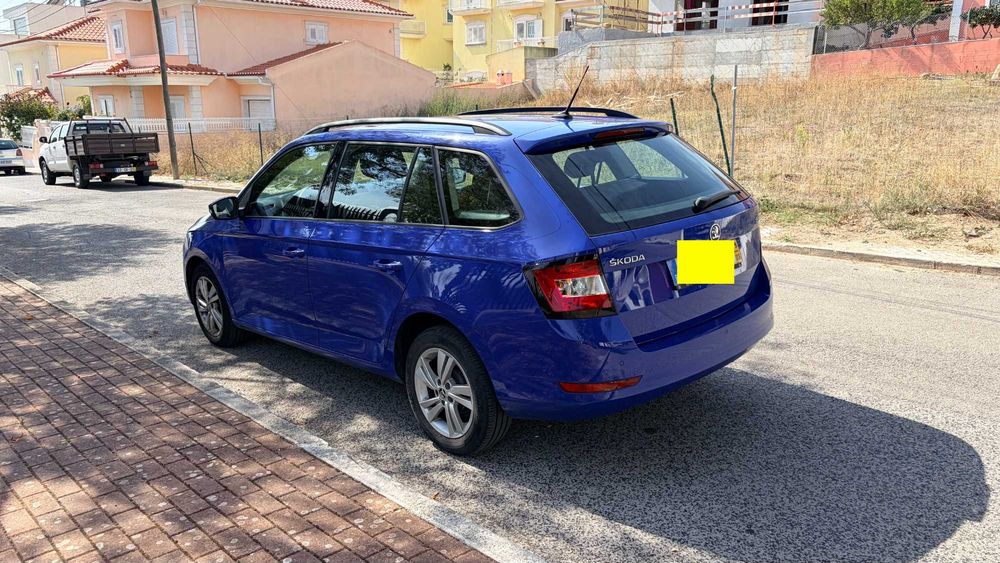 Skoda Fabia Break 1.0 MPI Ambition (75 cv) – 2019 – Apenas 57.000 km