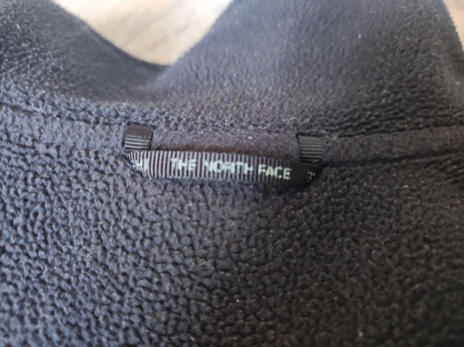 Жіноча фліска The North Face на блискавці, з високим коміром