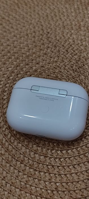 Кейс airpods A2190