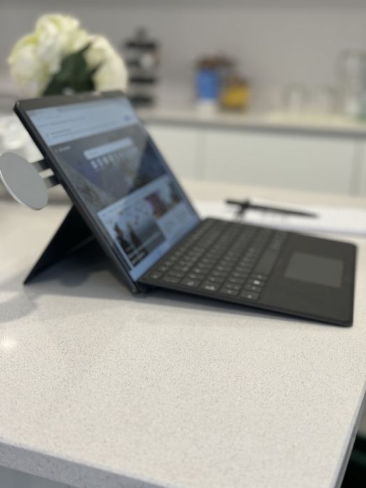 Surface pro 9 + capa + teclado + pen