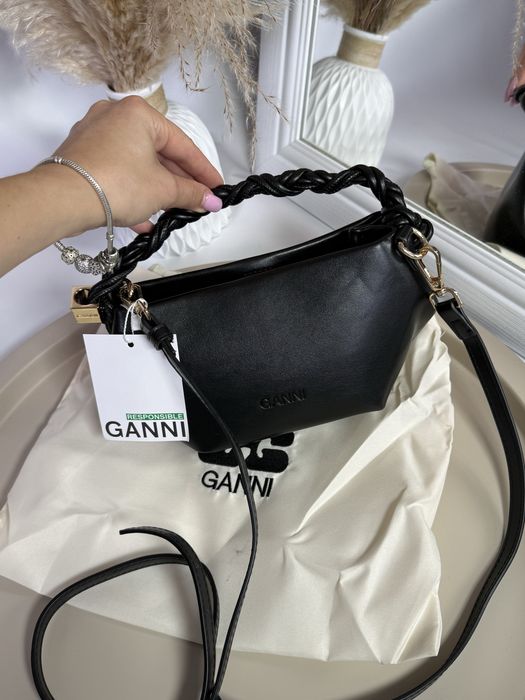 Сумка Ganni mini bou bag чорний колір. Сумка ганні міні