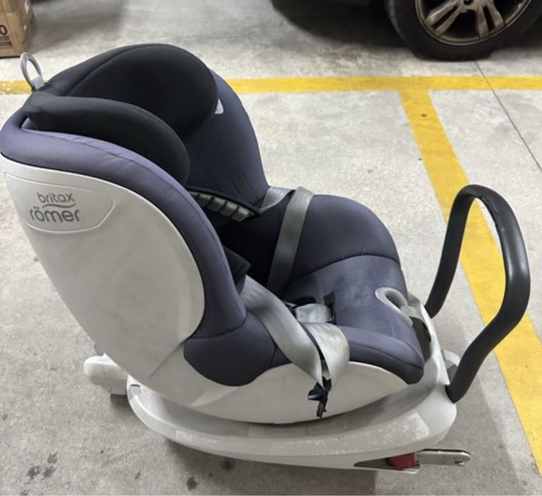 Cadeira auto marca Romer