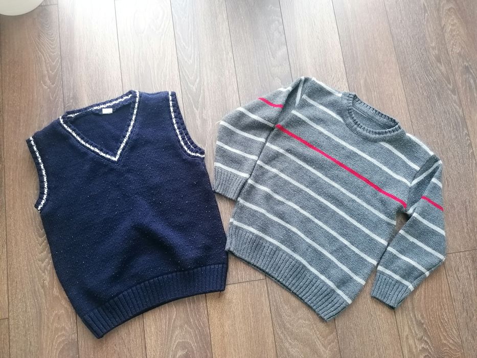 Sweter chłopięcy kamizelka 98/104