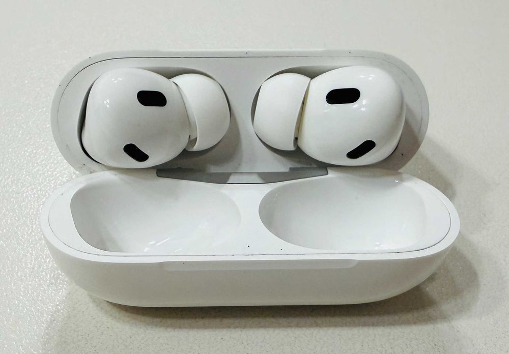 Продам AirPods pro 2 ( Type C) оригінал
