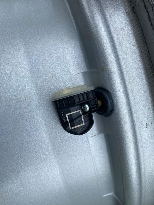 Felgi Ford 17 5x108 Kuga C-max S-max Focus Mondeo Galaxy TPMS Volvo Jaguar