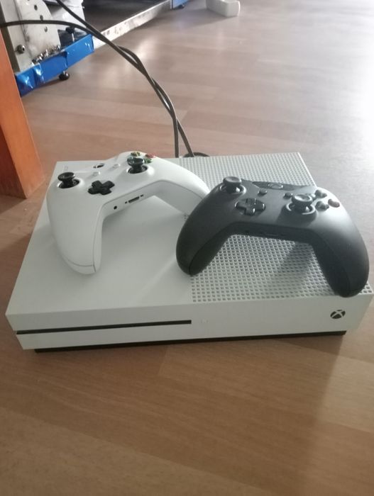 Vendo Xbox one s