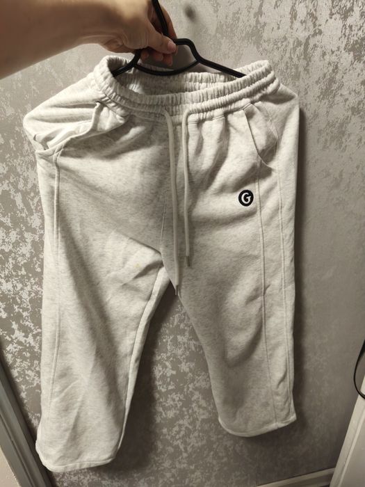 Продам пакет весняного одягу на дівчинку