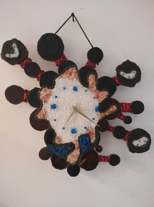 Unikatowy zegar ścienny handmade – drewno i kamień | rustykalny / boho