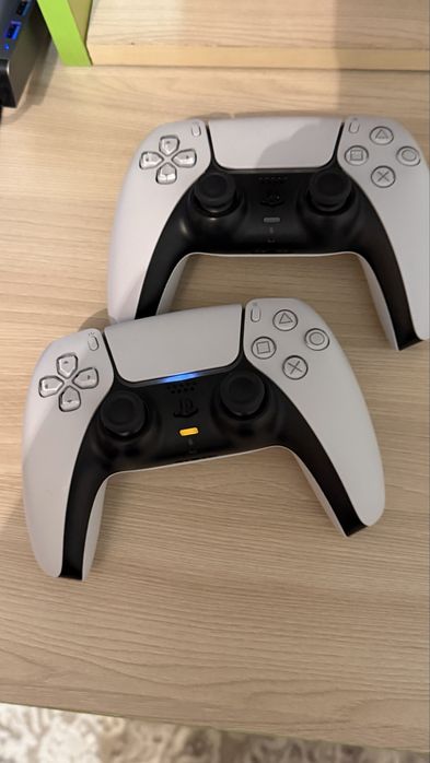 продам пс5 слим на 1тб