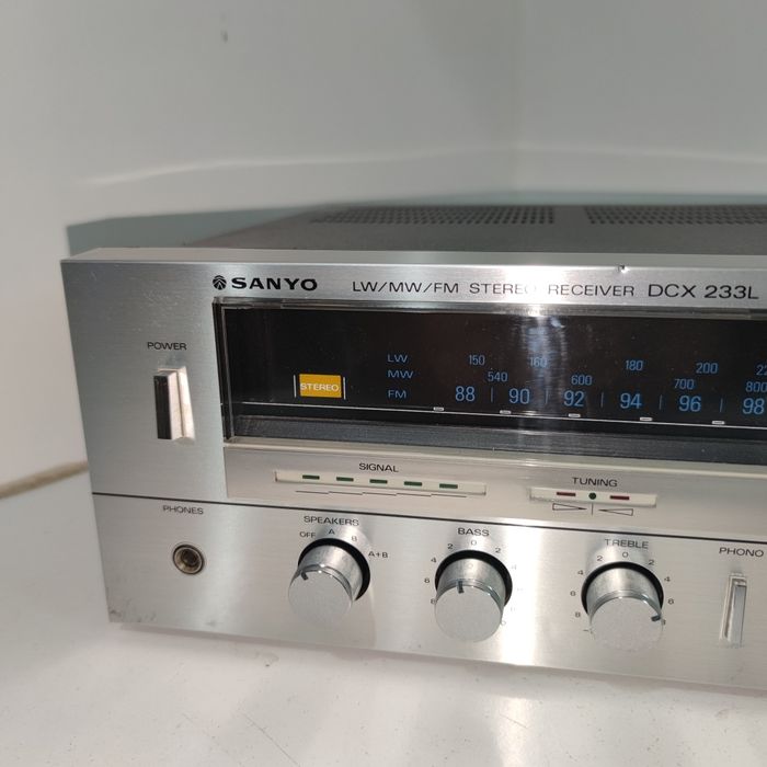 Receiver - Sanyo DCX-233L AM/FM Stereo (Amplificador com Radio)