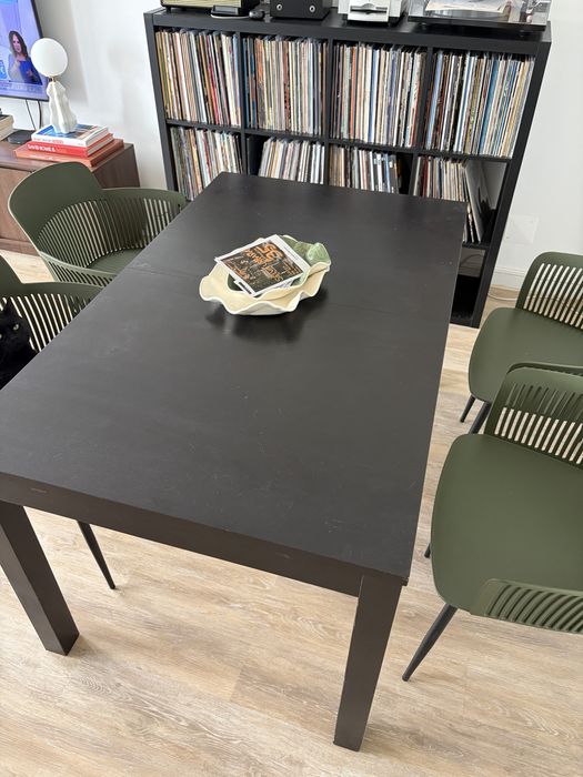 Mesa de jantar Ikea com 4 cadeiras