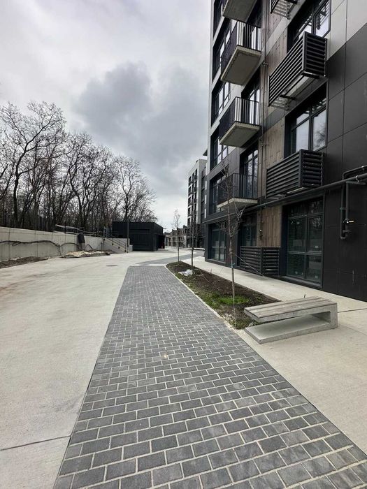 Продам 2-комнатную квартиру в новострое в центре (ЖК Форест Хил)