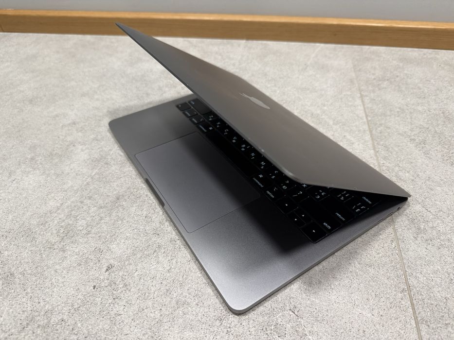 Macbook pro 13 core i7 16gb 512ssd
