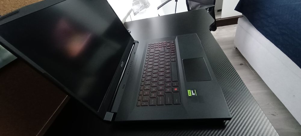 Laptop MSI GF76 Katana Rtx 3060