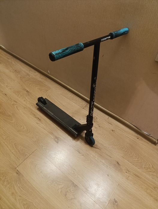 Продам самокат Barracuda