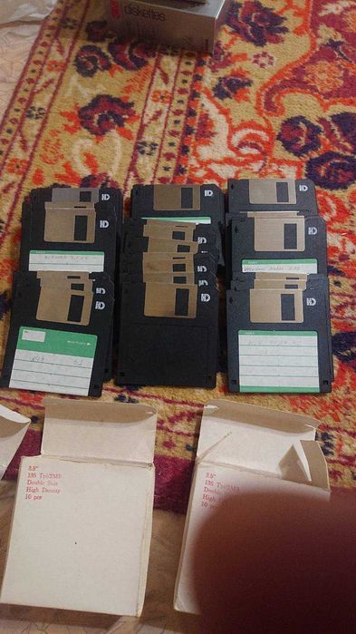 Дискеты 3,5 дюйма.