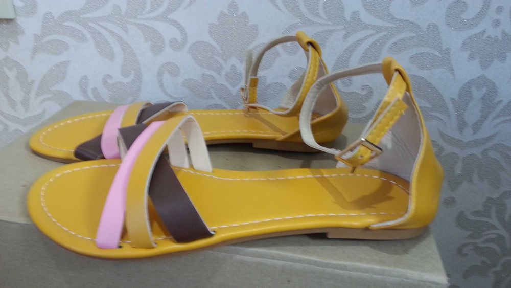 Продам босоножки женские 41 р-ра