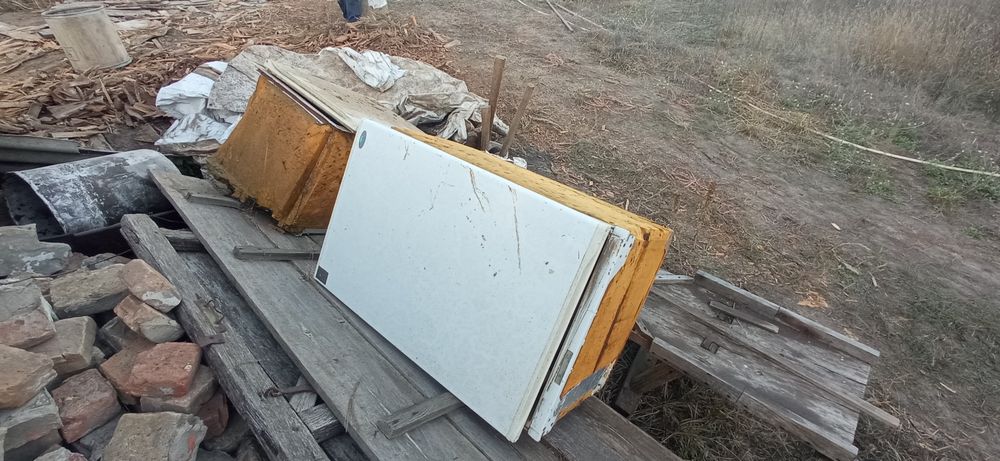 Корпус холодильнику з утепленням, без металу