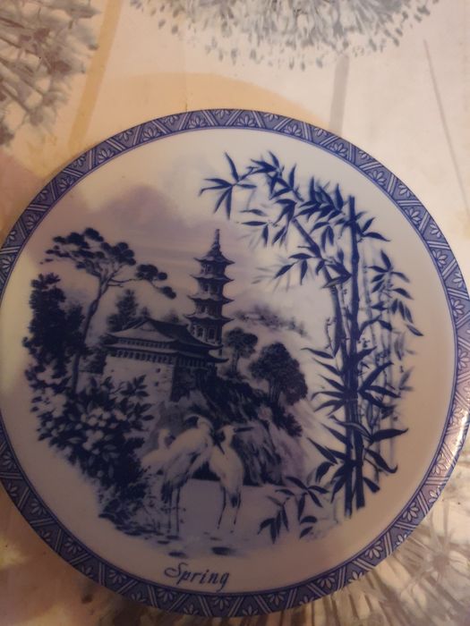 Pratos chinese alusivos às estações do ano