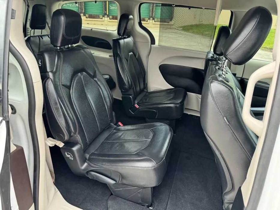 2019 Chrysler Pacifica Touring