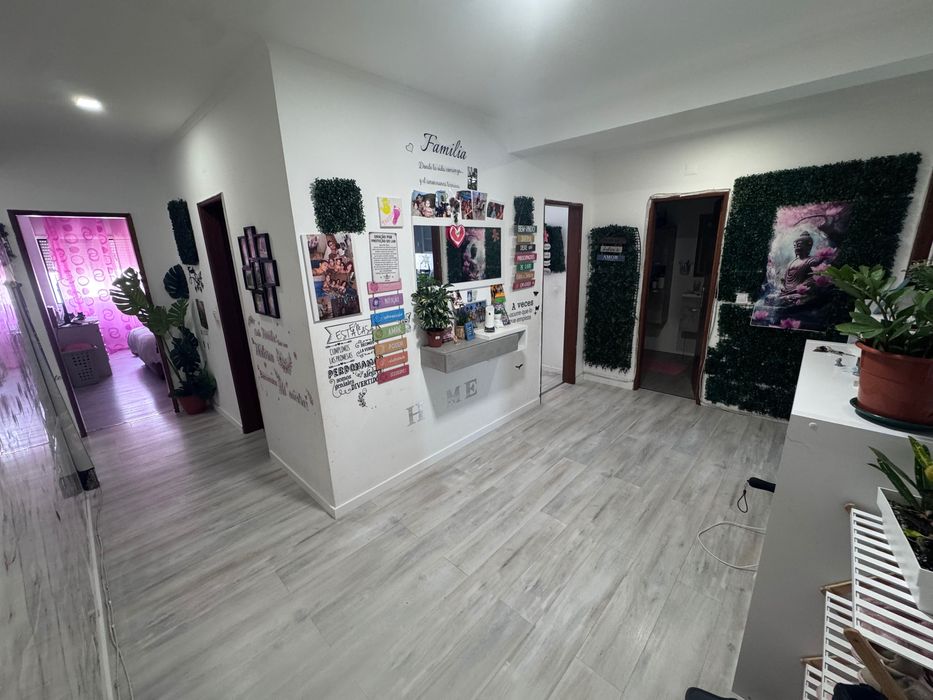 T3 espaçoso cm boa exposição solar