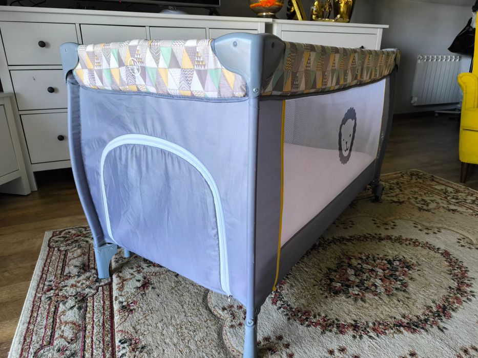 Łóżeczko dziecięce składane LIONELO z materacem