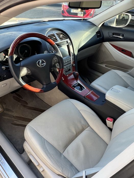 Продам Lexus Ideal