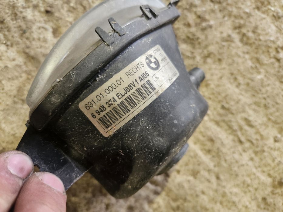 Halogen prawy bmw E90 E91 swiatlo prawe przeciwmgłowe lampa przód