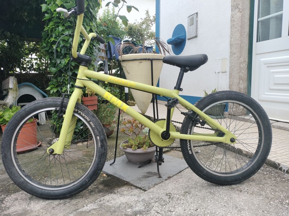 Bicicleta BMX verde