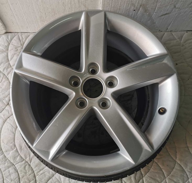 Felga aluminiowa 7Jx17 Audi A4 5x112 ET46 demo