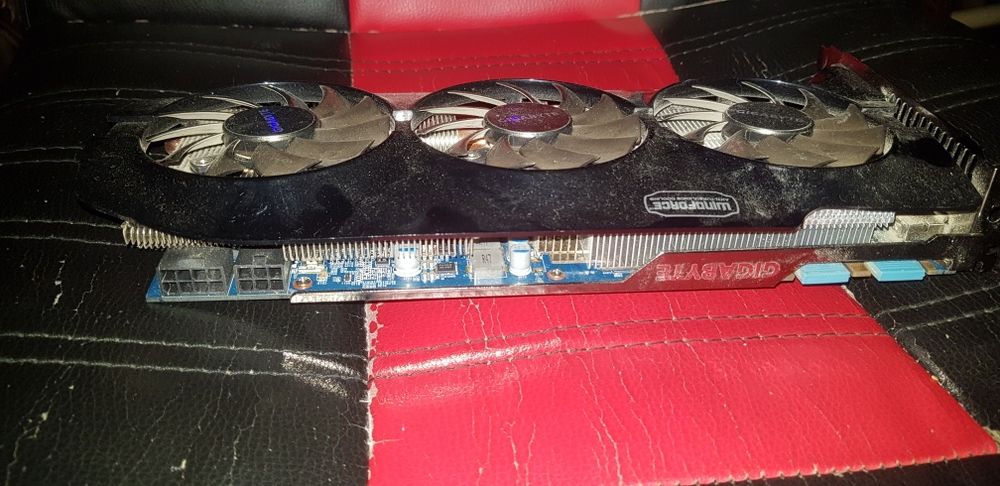 Не рабчая! PCI E Видокарта Gigabyte GTX660 3Gb