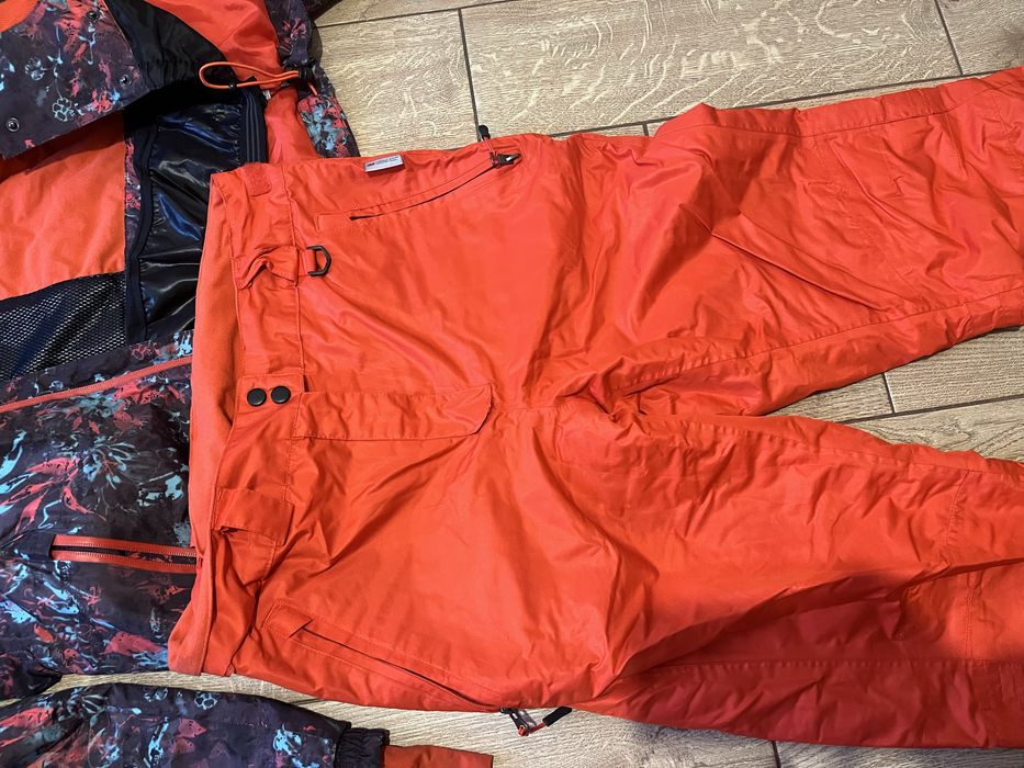 Лижний костюм.