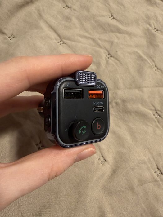 Transmiter FM Bluetooth + ładowarka PD 20W QC3.0 do auta