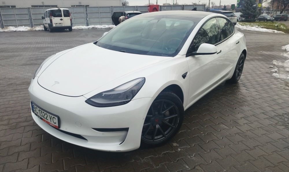 Оренда Tesla / Тесла Model 3 2021 Standard Plus (рестайл), Львів