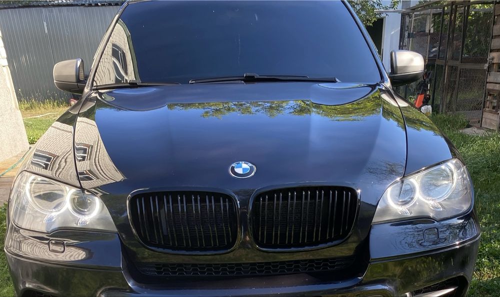 BMW   X5    M50d