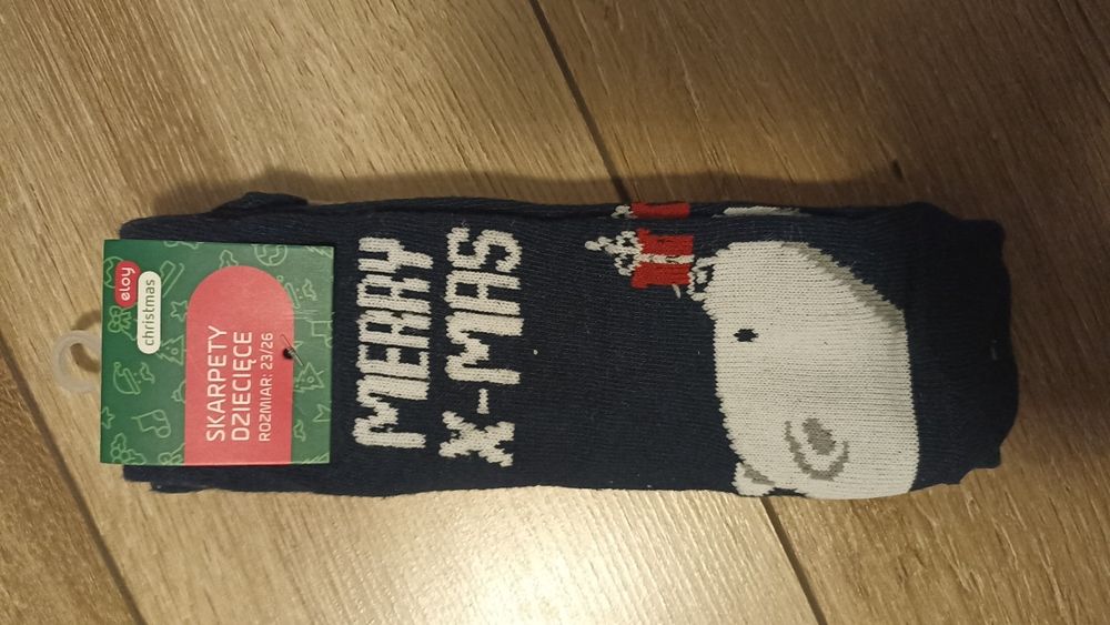 Nowe skarpetki 23-26